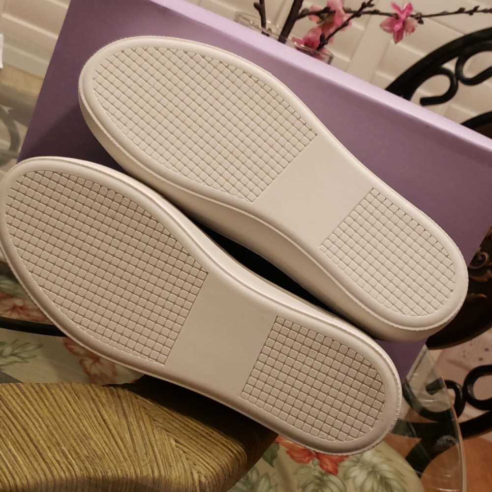 Madden Girl Brytney Knit Sneakers - Picture 4 of 4